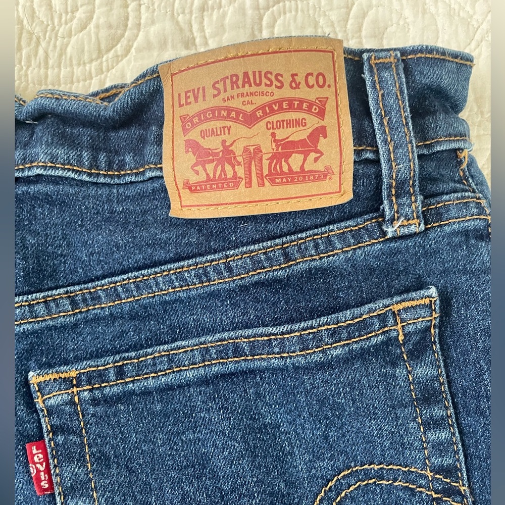 Levi’s Wedgie Straight Jeans